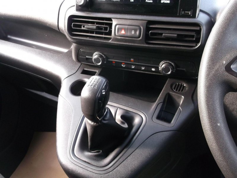 VAUXHALL COMBO