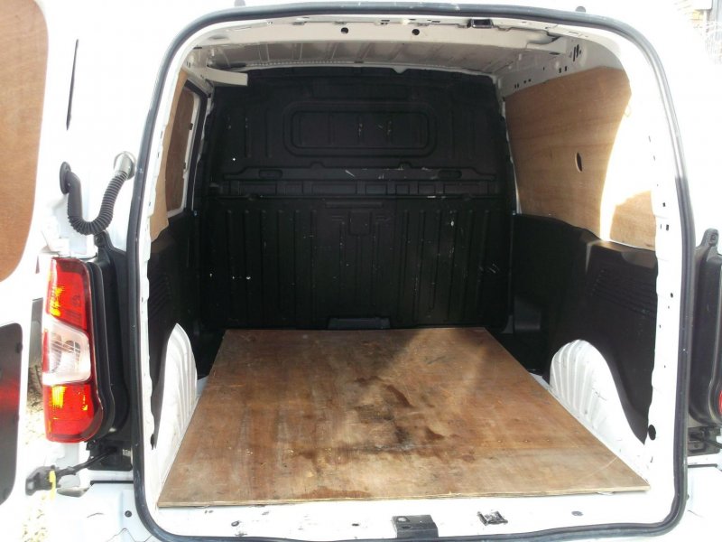 VAUXHALL COMBO